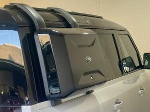 Land Rover Defender 110 D350 X-Dynamic HSE - Image 16