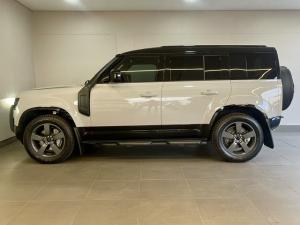 Land Rover Defender 110 D350 X-Dynamic HSE - Image 7
