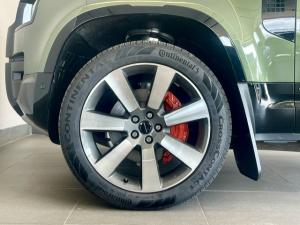 Land Rover Defender 110 D350 X - Image 8