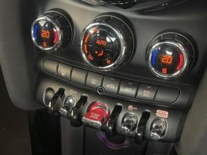 MINI Hatch Cooper S Hatch 3-door - Image 16