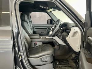 Land Rover Defender 130 D350 X-Dynamic HSE - Image 11