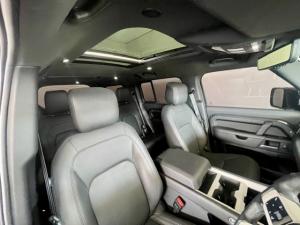 Land Rover Defender 130 D350 X-Dynamic HSE - Image 12