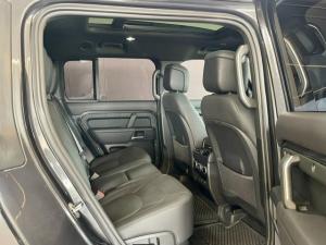 Land Rover Defender 130 D350 X-Dynamic HSE - Image 13