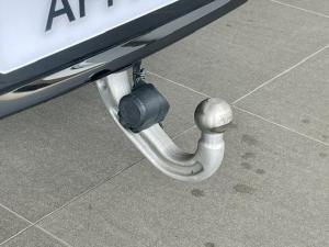 Land Rover Defender 130 D350 X-Dynamic HSE - Image 9