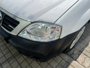Nissan NP200 1.6i safety pack (aircon) - Image 6