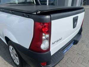 Nissan NP200 1.6i safety pack (aircon) - Image 8