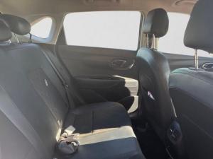 Hyundai i20 1.2 Premium - Image 12