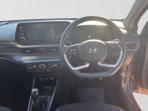 Hyundai i20 1.2 Premium - Image 20