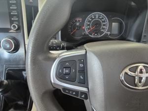 Toyota Quantum 2.8 SLWB bus 14-seater GL manual - Image 9