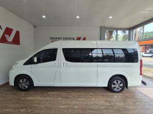 Toyota Quantum 2.8 SLWB bus 14-seater GL manual - Image 18