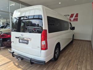 Toyota Quantum 2.8 SLWB bus 14-seater GL manual - Image 2