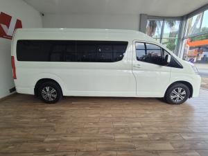 Toyota Quantum 2.8 SLWB bus 14-seater GL manual - Image 3