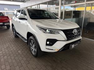Toyota Fortuner 2.4GD-6 manual - Image 1