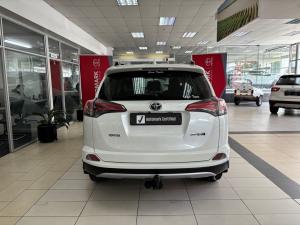 Toyota RAV4 2.0 GX - Image 5