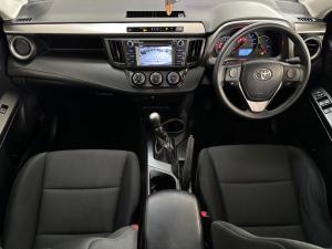 Toyota RAV4 2.0 GX - Image 6