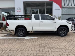 Toyota Hilux 2.4GD-6 Xtra cab Raider auto - Image 3