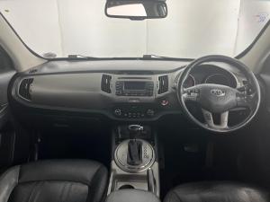 Kia Sportage 2.0 Crdi SR TEC automatic - Image 9