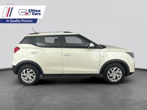 Mahindra XUV300 1.5D - Image 7