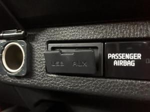 Isuzu D-MAX 3.0 Ddi LSE 4X4 automatic D/C - Image 11
