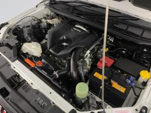 Isuzu D-MAX 3.0 Ddi LSE 4X4 automatic D/C - Image 8