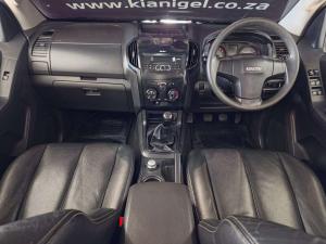 Isuzu D-MAX 250 HO HI-RIDE 4X4 D/C - Image 14