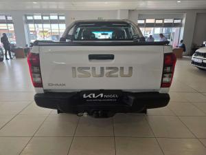 Isuzu D-MAX 250 HO HI-RIDE 4X4 D/C - Image 6