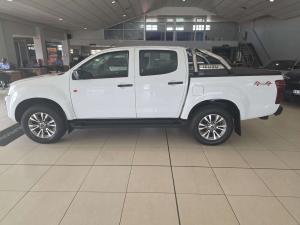 Isuzu D-MAX 250 HO HI-RIDE 4X4 D/C - Image 9