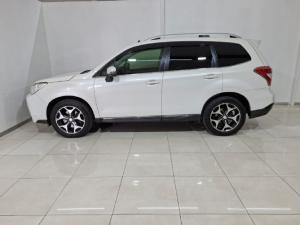 Subaru Forester 2.0 XT - Image 2