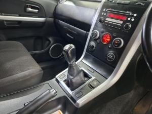 Suzuki Grand Vitara 2.4 - Image 11