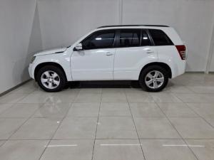 Suzuki Grand Vitara 2.4 - Image 2