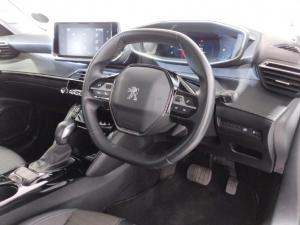 Peugeot 2008 1.2T Allure - Image 8