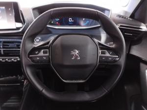Peugeot 2008 1.2T Allure - Image 9