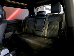 Land Rover Defender 90 D240 X-Dynamic SE - Image 11
