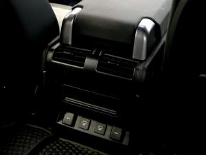 Land Rover Defender 90 D240 X-Dynamic SE - Image 19