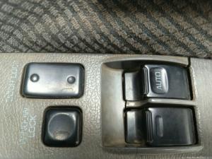 Toyota Land Cruiser 79 4.5D-4D LX V8 single cab - Image 12