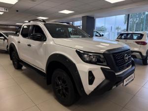 Nissan Navara 2.5DDTi double cab Stealth 4x4 - Image 1