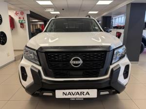 Nissan Navara 2.5DDTi double cab Stealth 4x4 - Image 2