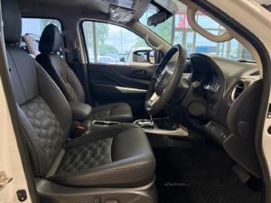 Nissan Navara 2.5DDTi double cab Stealth 4x4 - Image 6