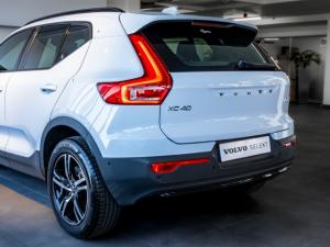Volvo XC40 B4 Plus Dark - Image 12