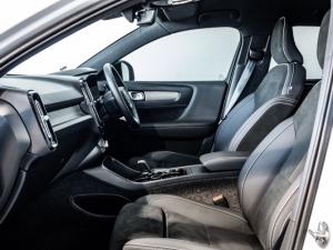 Volvo XC40 B4 Plus Dark - Image 6