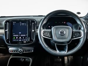 Volvo XC40 B4 Plus Dark - Image 8