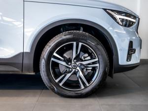 Volvo XC40 B4 Plus Dark - Image 9