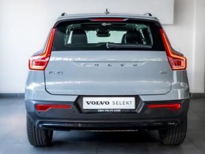 Volvo XC40 B4 Plus Dark - Image 4