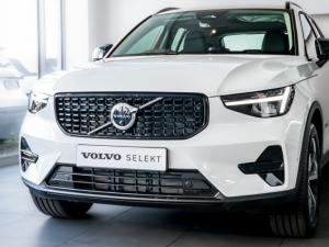Volvo XC40 B4 Plus Dark - Image 11