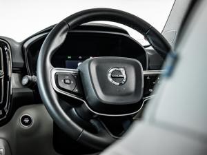 Volvo XC40 B4 Plus Dark - Image 18