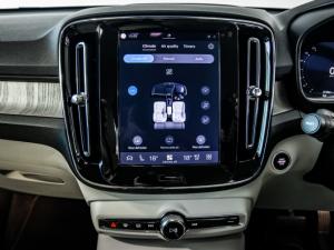 Volvo XC40 B4 Plus Dark - Image 20