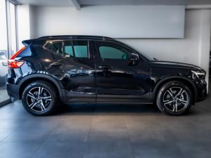Volvo XC40 B4 Plus Dark - Image 22