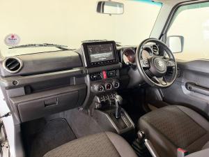 Suzuki Jimny 1.5 GLX AllGrip 5-door auto - Image 10