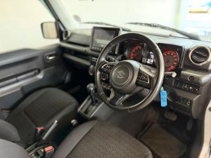 Suzuki Jimny 1.5 GLX AllGrip 5-door auto - Image 17
