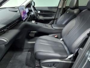 Geely E5 EM-i Apex - Image 13